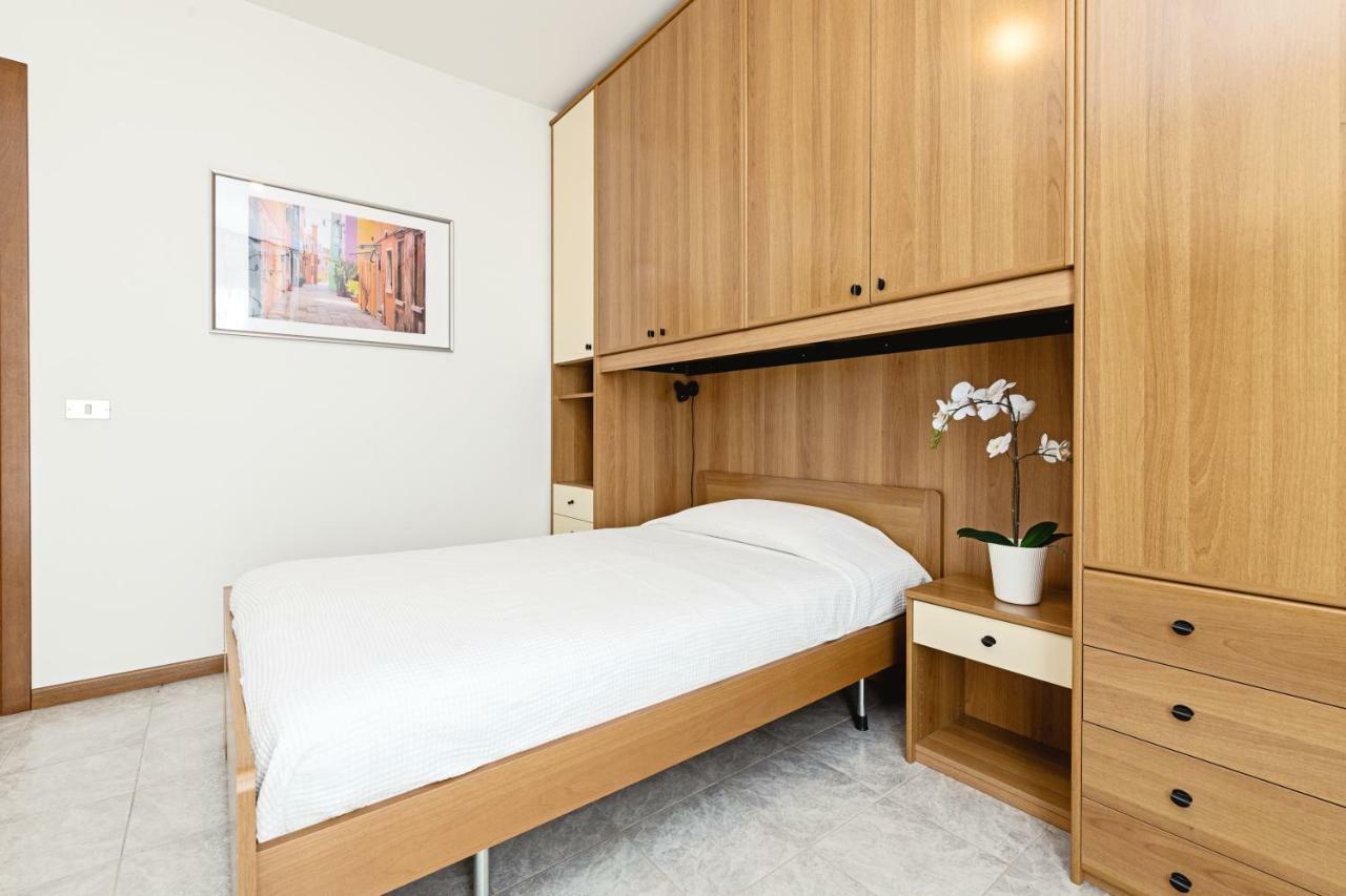 דירות ורונה Colourful Flat Borgo Roma מראה חיצוני תמונה