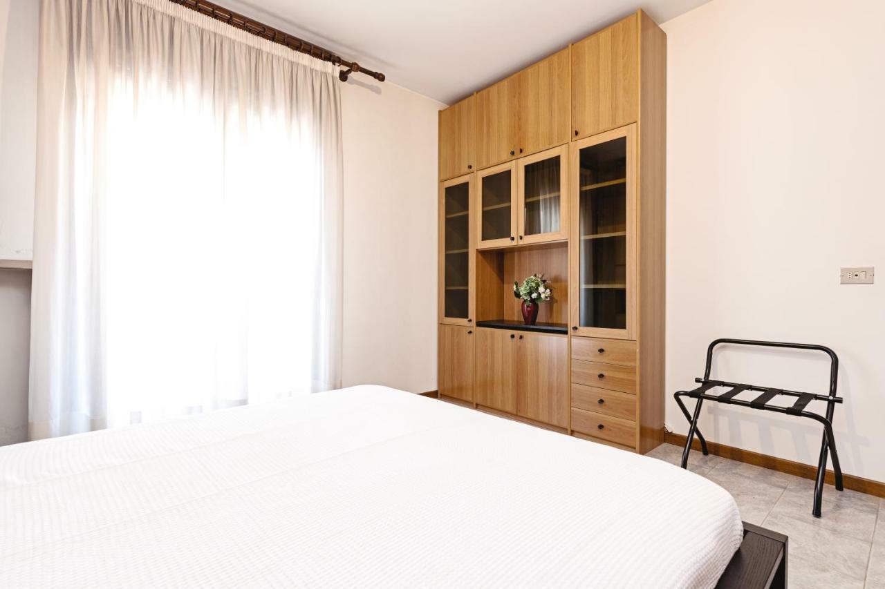 דירות ורונה Colourful Flat Borgo Roma מראה חיצוני תמונה
