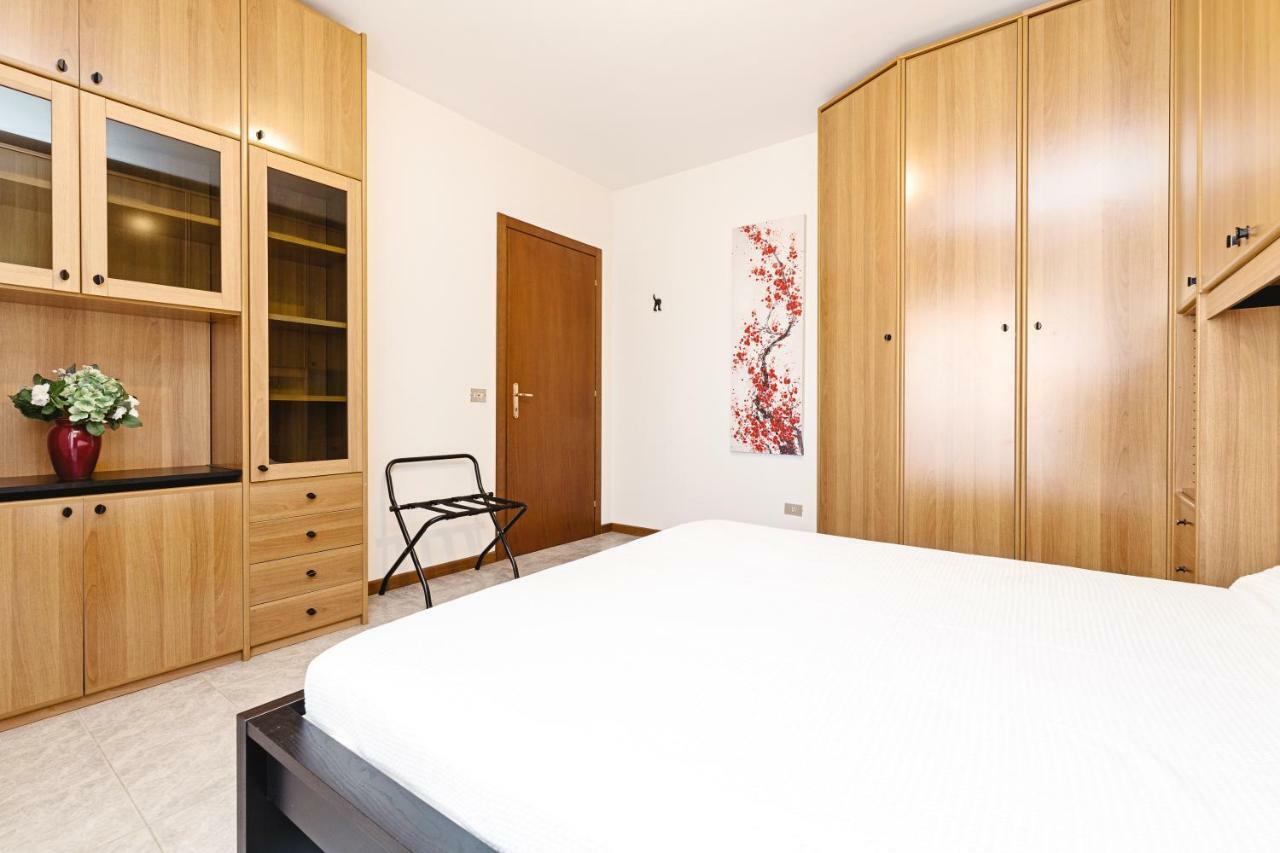 דירות ורונה Colourful Flat Borgo Roma מראה חיצוני תמונה