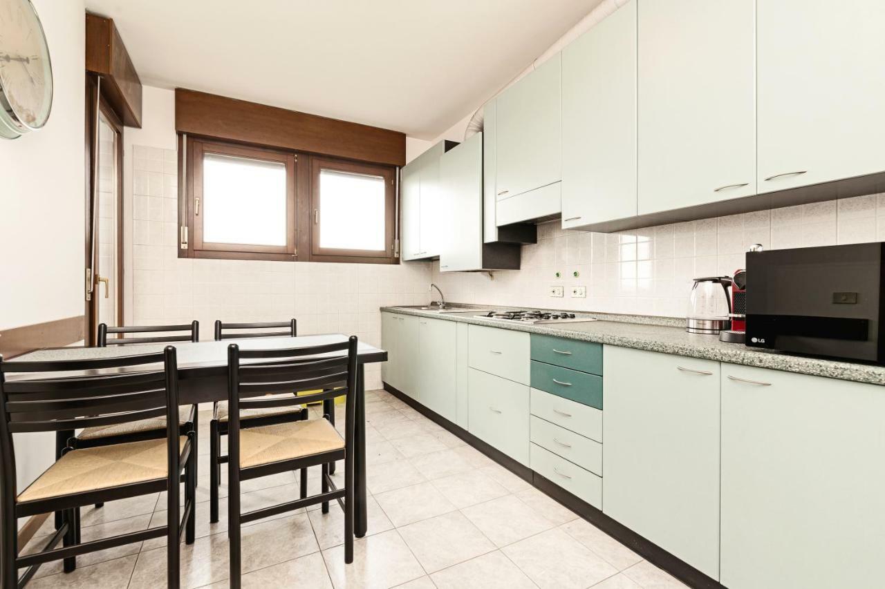 דירות ורונה Colourful Flat Borgo Roma מראה חיצוני תמונה