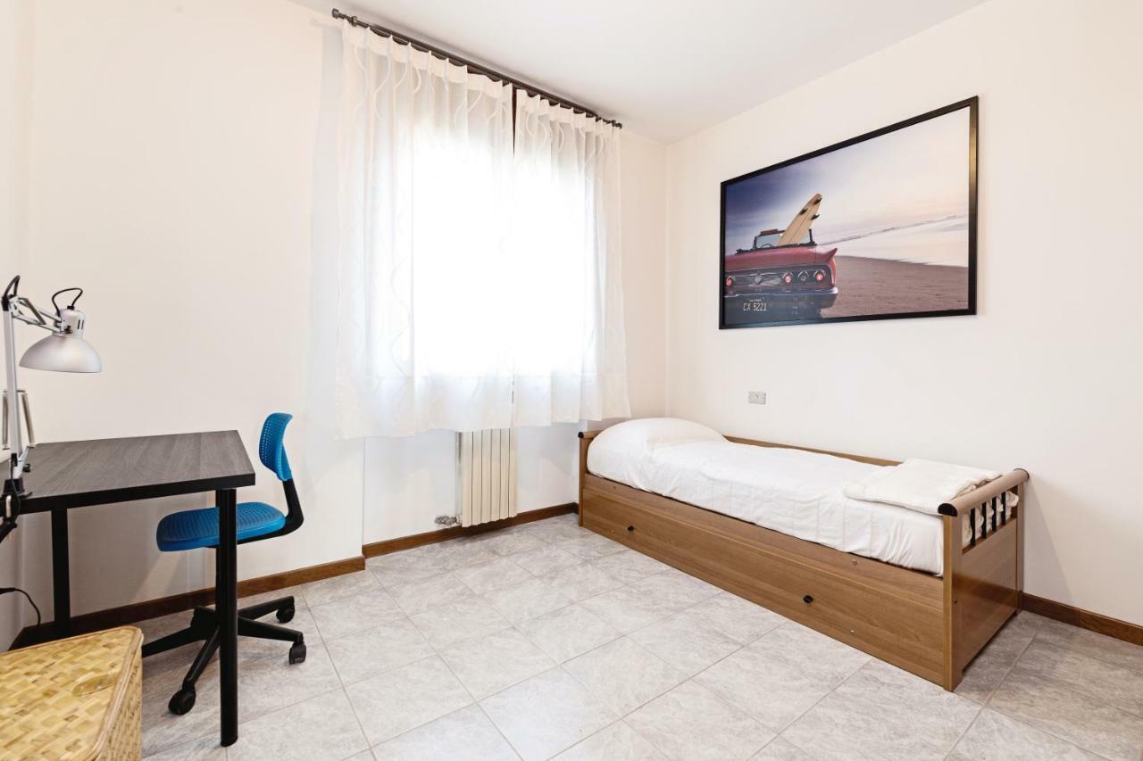 דירות ורונה Colourful Flat Borgo Roma מראה חיצוני תמונה